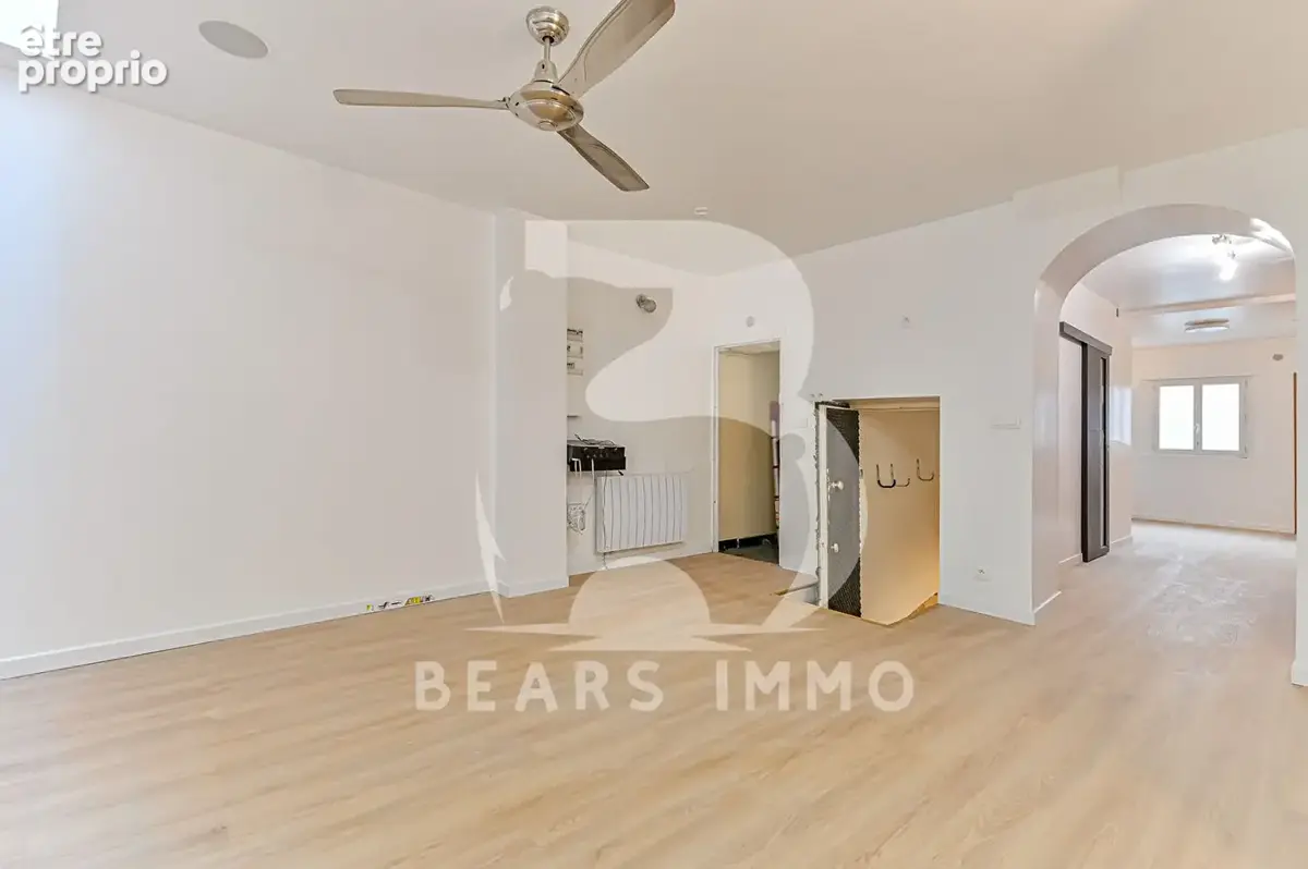 Appartement 2 pièces à vendre en rez-de-chaussée à Paris - 364 000 - photo 2
