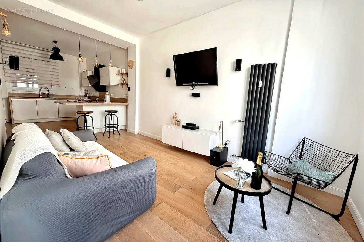 Appartement à MARSEILLE-7E