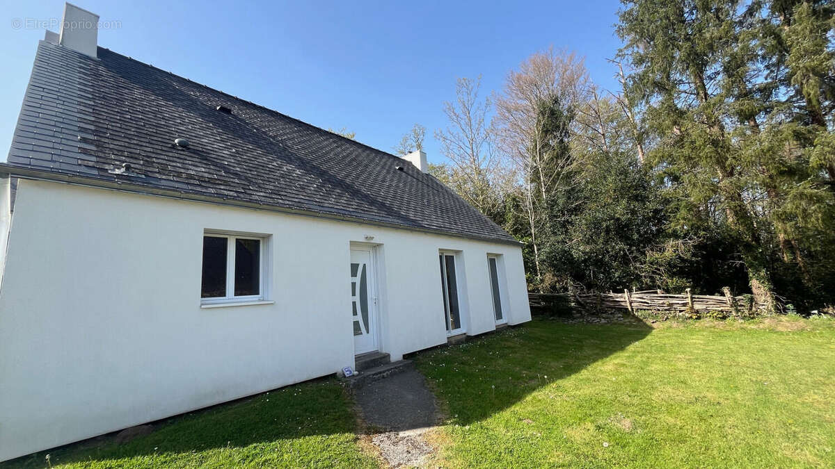Maison à ERGUE-GABERIC