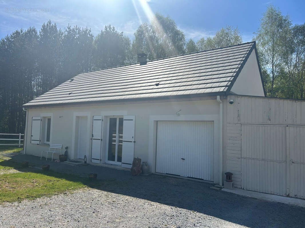 Maison à PEYRELEVADE
