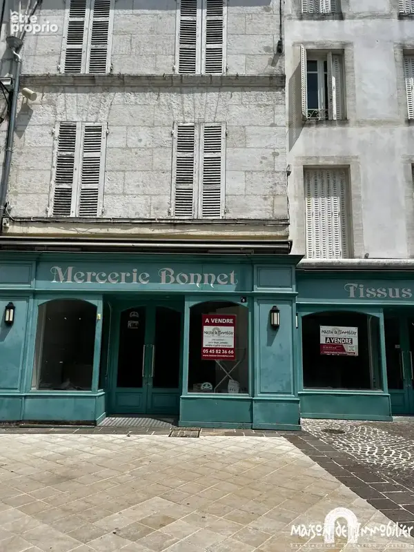 A vendre à COGNAC - Un emplacement d'exception au cœur du centre-ville - Immeuble de 725m2 à réhabiliter - photo 29