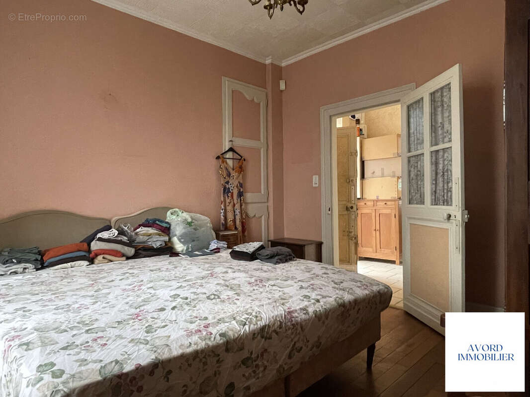 Maison à FARGES-EN-SEPTAINE