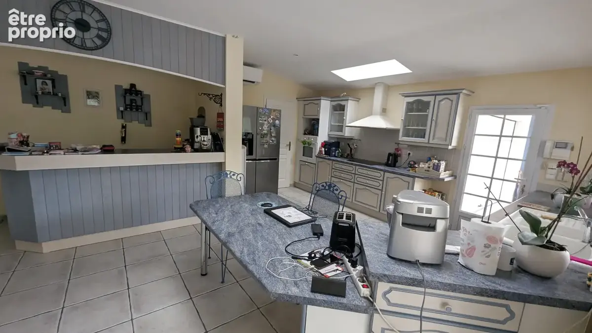 MAGNÉ BELLE MAISON de 203 m2 env. habitable - photo 2