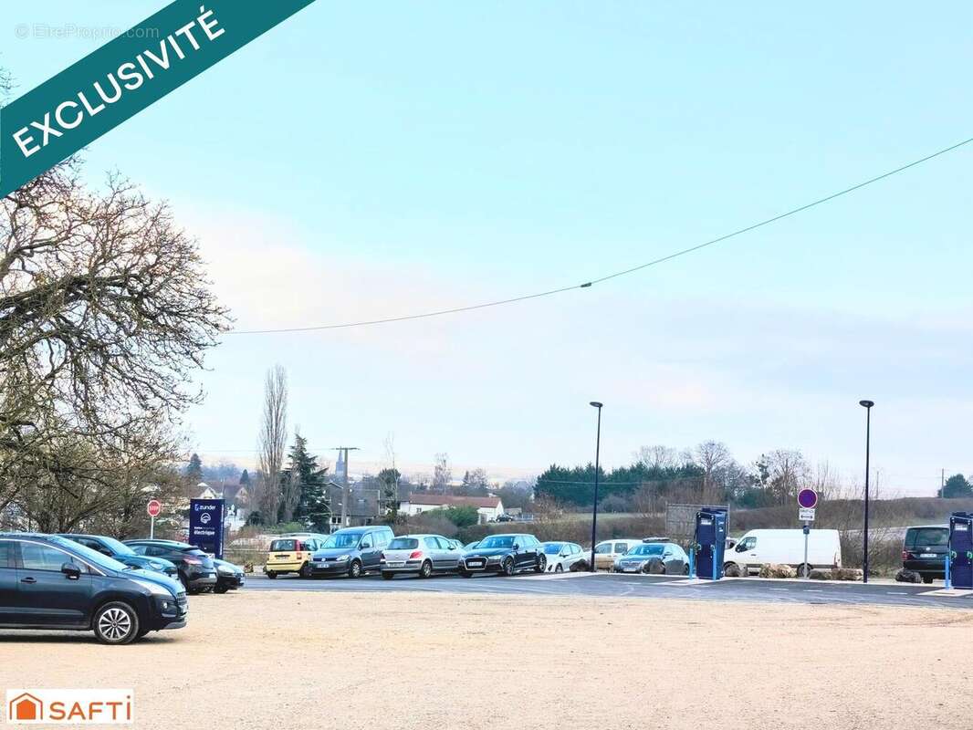 Photo 5 - Commerce à CHARMES