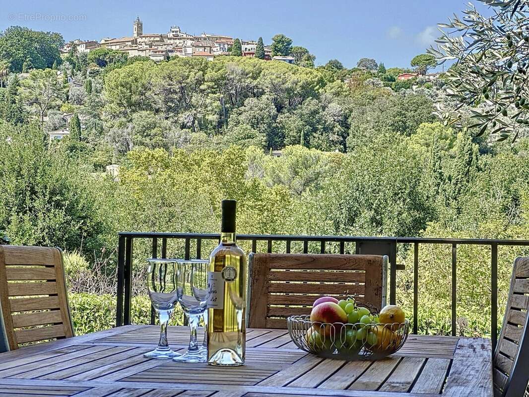 Maison à MOUGINS