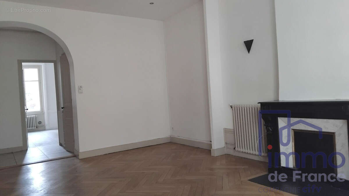 Appartement à SAINT-ETIENNE