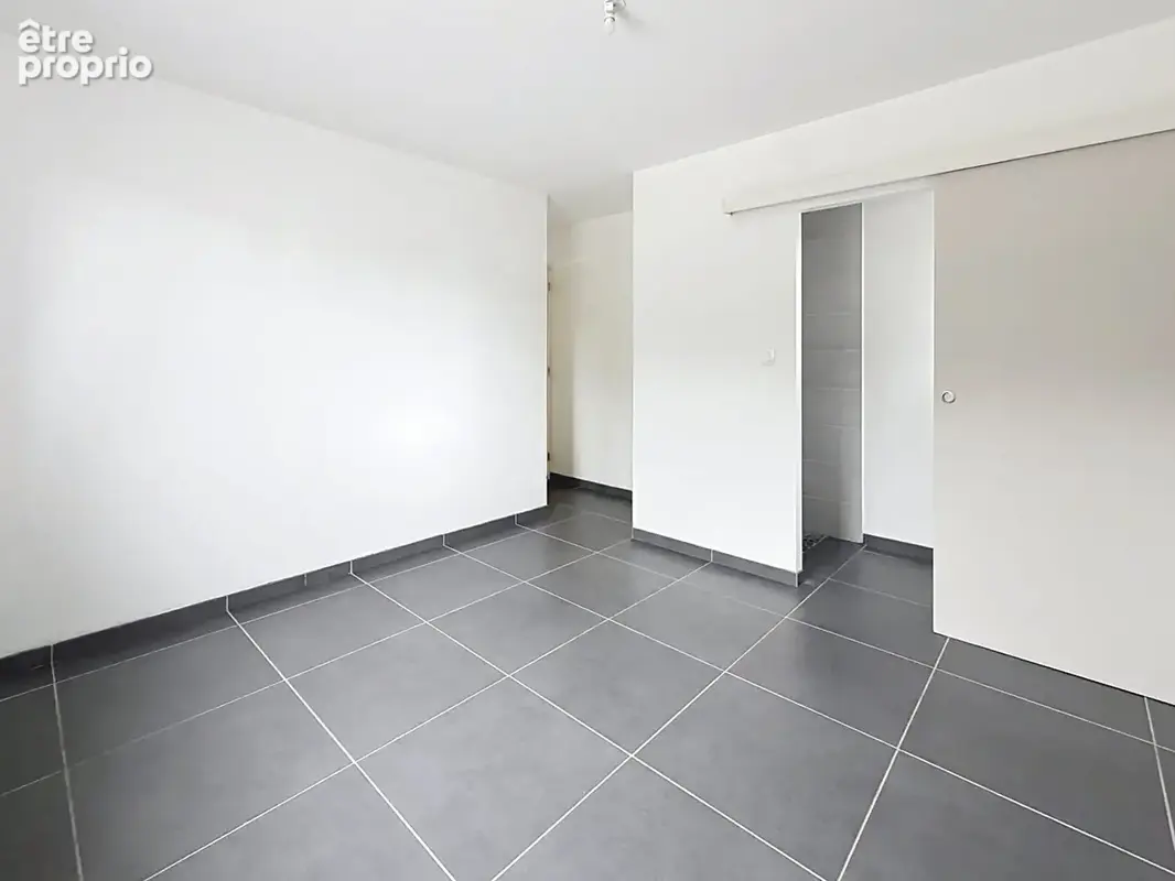 CALAIS - Pavillon semi-plain-pied 4 chambres - 112 m2 - photo 4