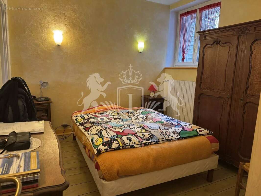 Maison à BELLEVILLE-SUR-MEUSE