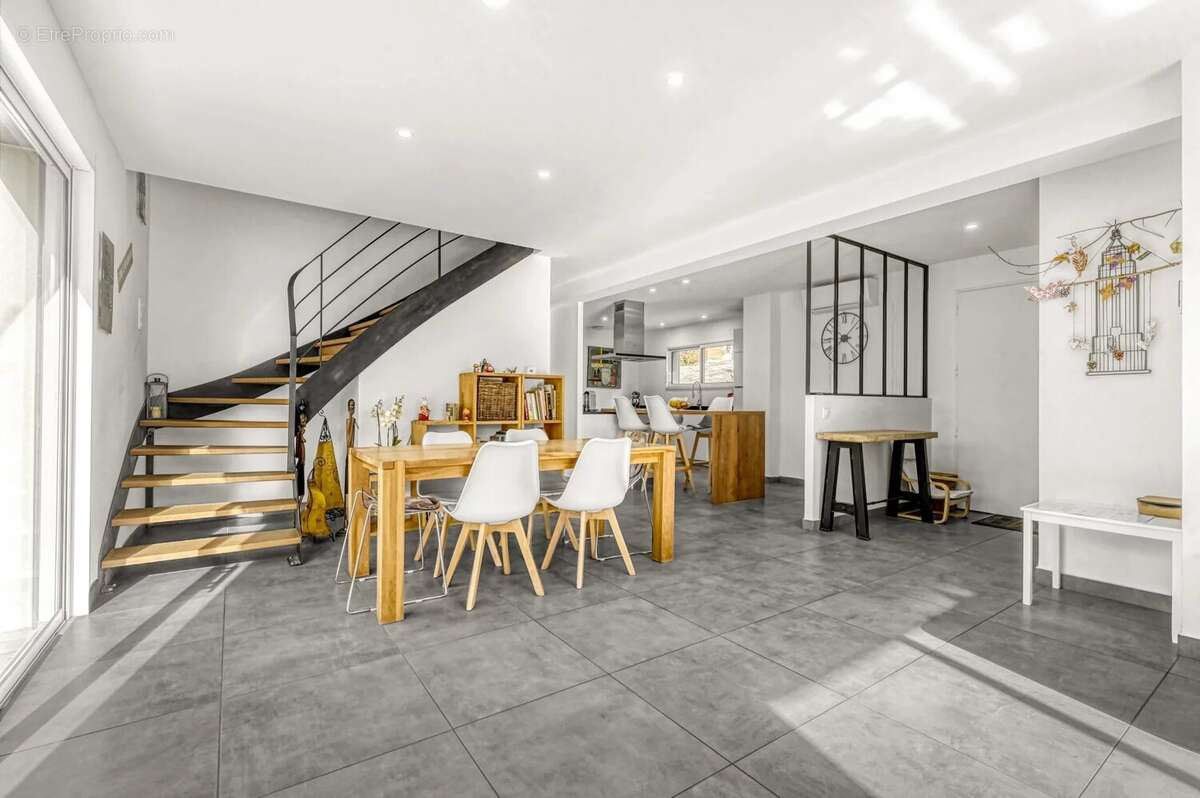 Maison à VIGOULET-AUZIL