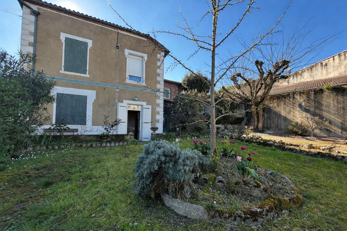 Maison à BUZET-SUR-BAISE