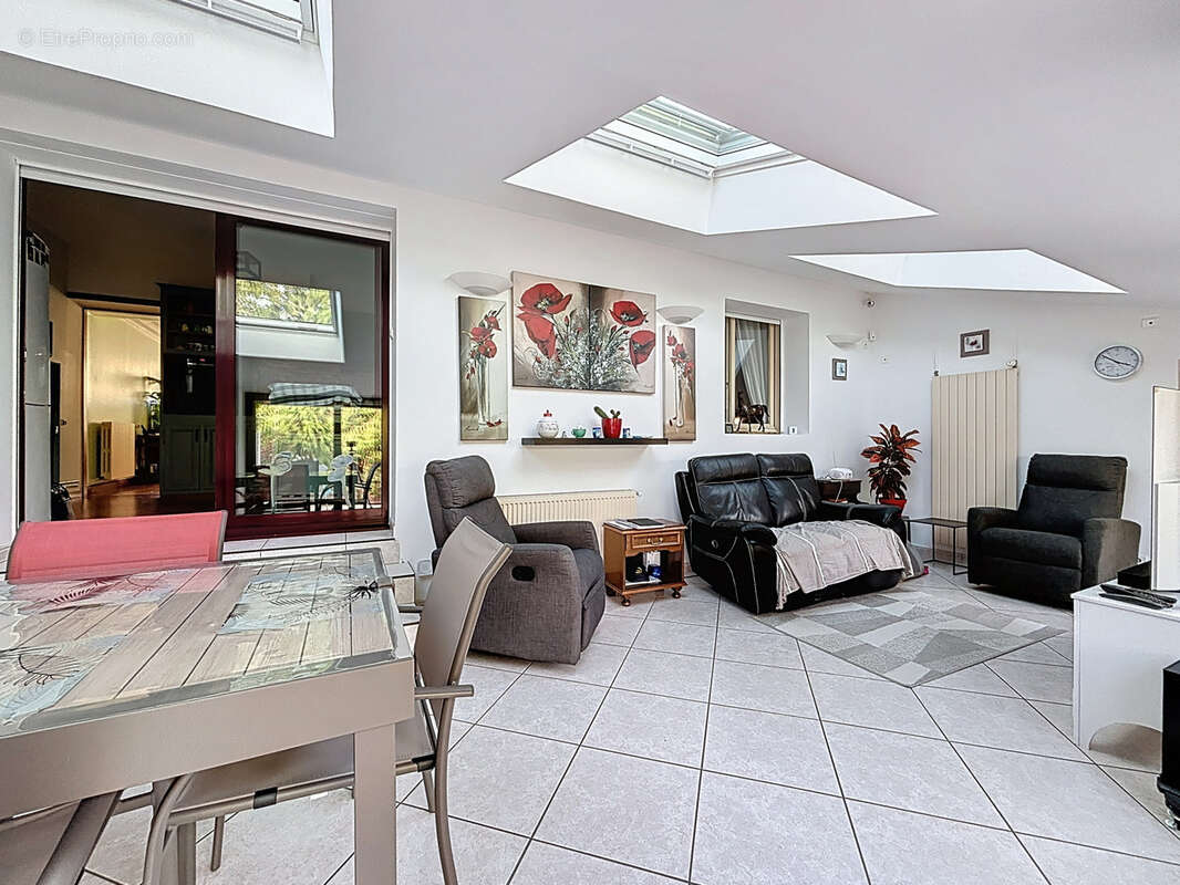 Maison à CERISY-LA-FORET