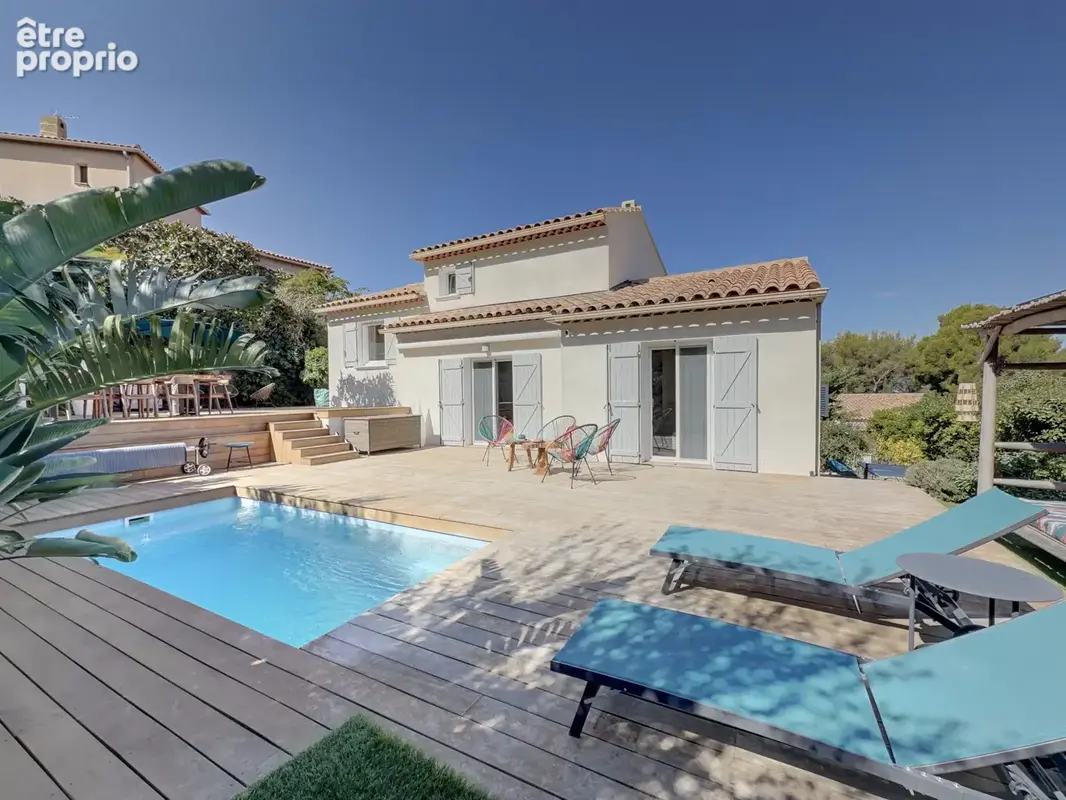 Photo Maison à Six-Fours-Les-Plages au prix de 1 075 000€
