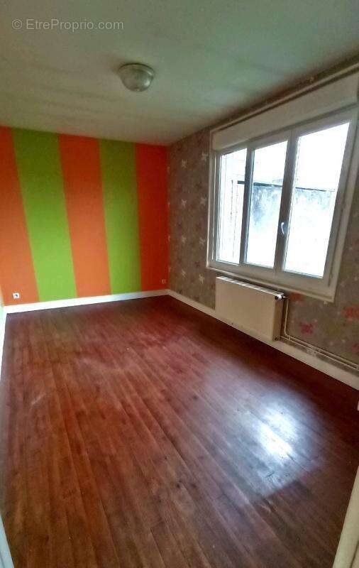 Maison à MEZIDON-CANON