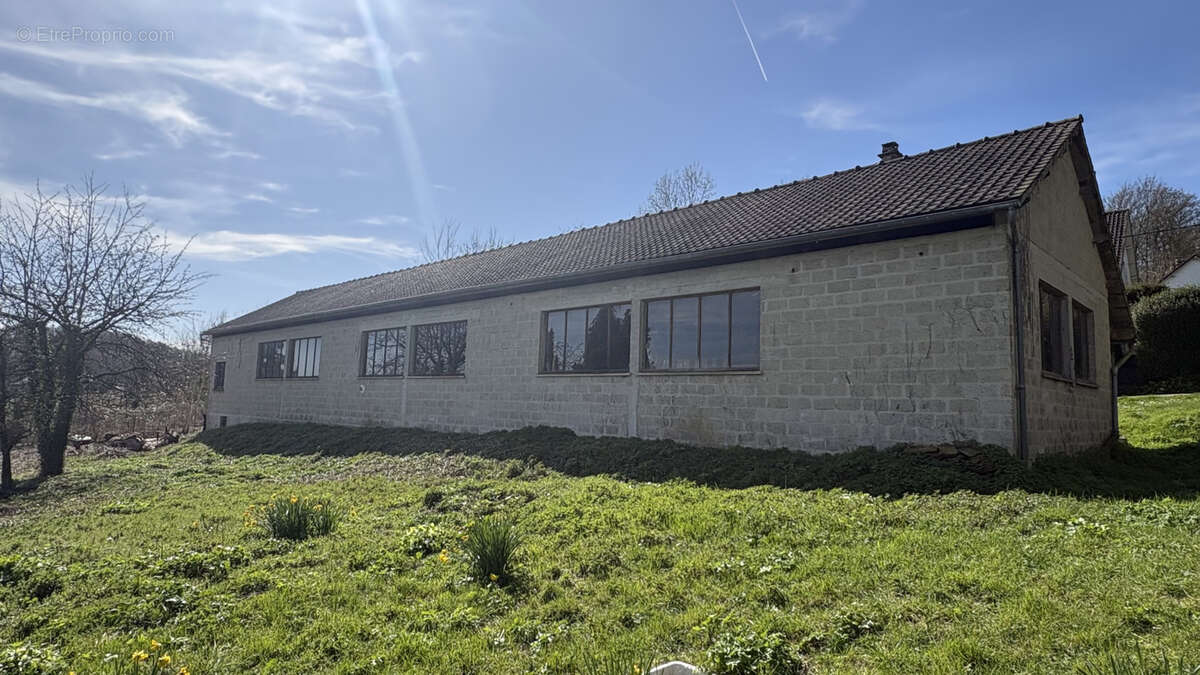Maison à CIRES-LES-MELLO