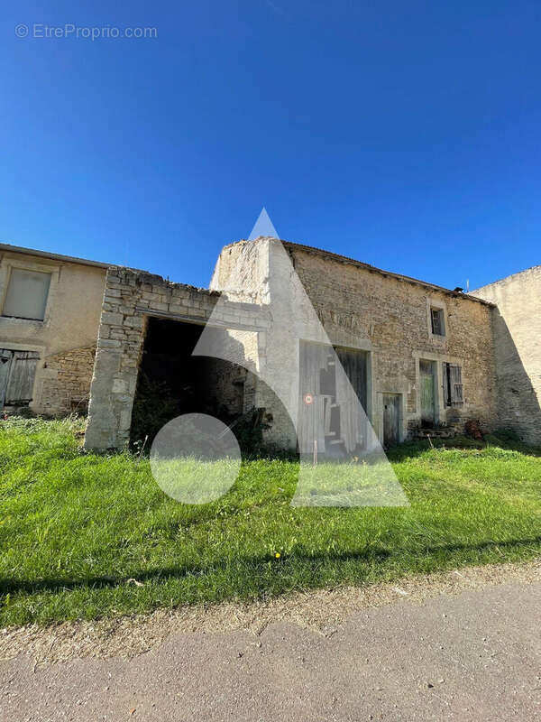 Terrain à AVRANVILLE