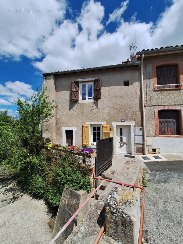 Appartement à LABRUGUIERE