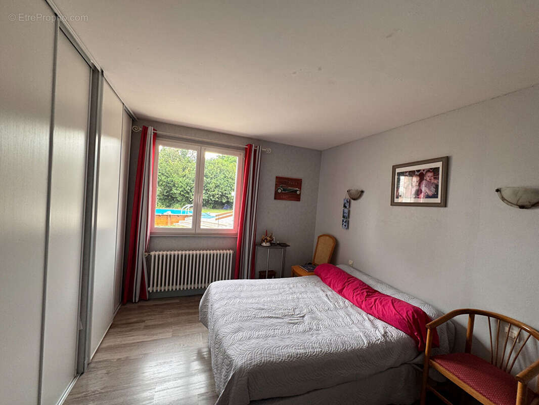 Maison à ECUISSES