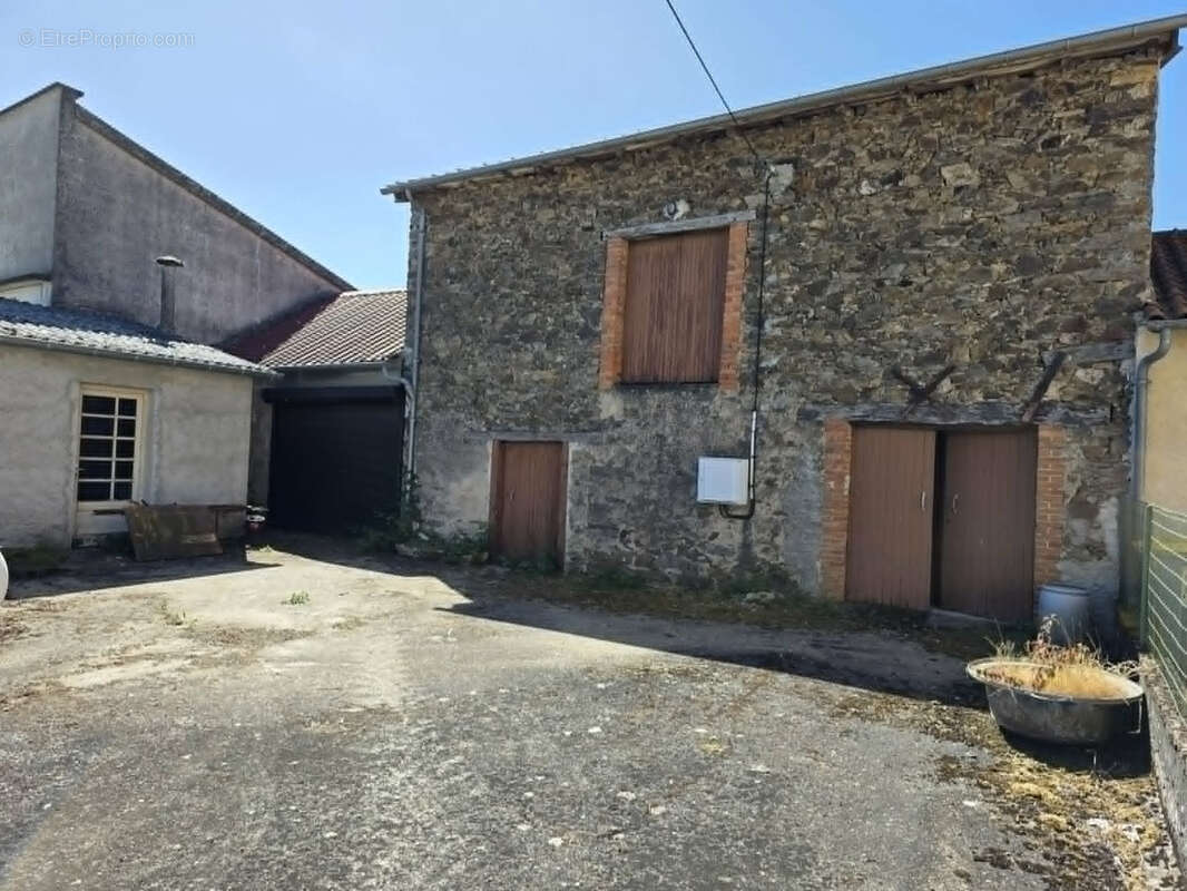 Maison à TANUS