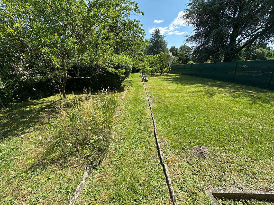 Maison à BELLOU-SUR-HUISNE