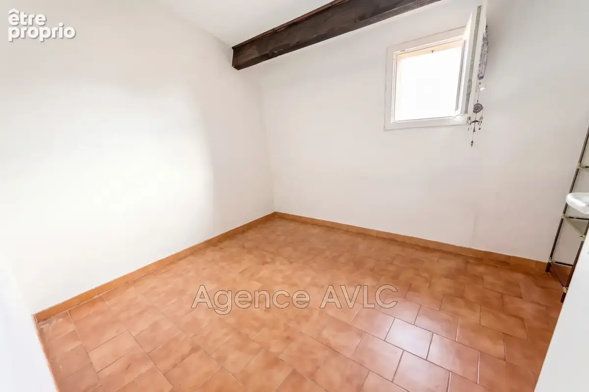 Appartement 2 pièces 33 m² à vendre à Saintes-Maries-De-La-Mer (13460) - photo 3