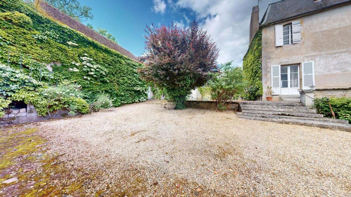 Maison à CLAMECY