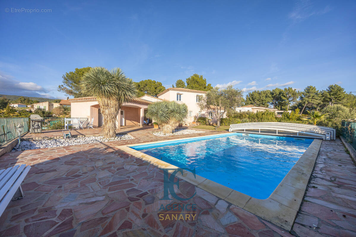 Maison à LA CADIERE-D'AZUR