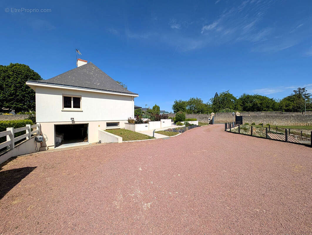 Maison à DOUE-LA-FONTAINE