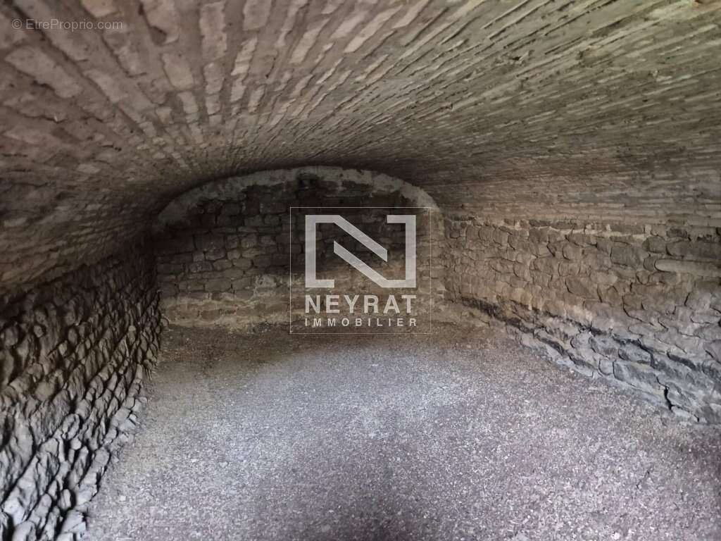 Maison à SAINT-SERNIN-DU-PLAIN