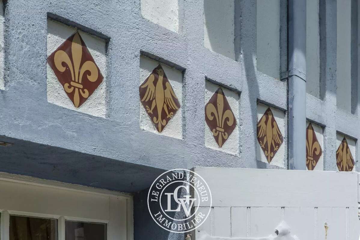 Maison à FONTAINEBLEAU