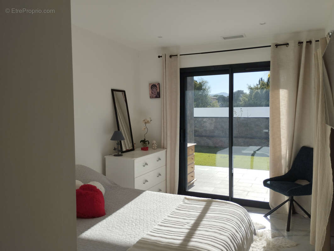 Maison à LATOUR-BAS-ELNE