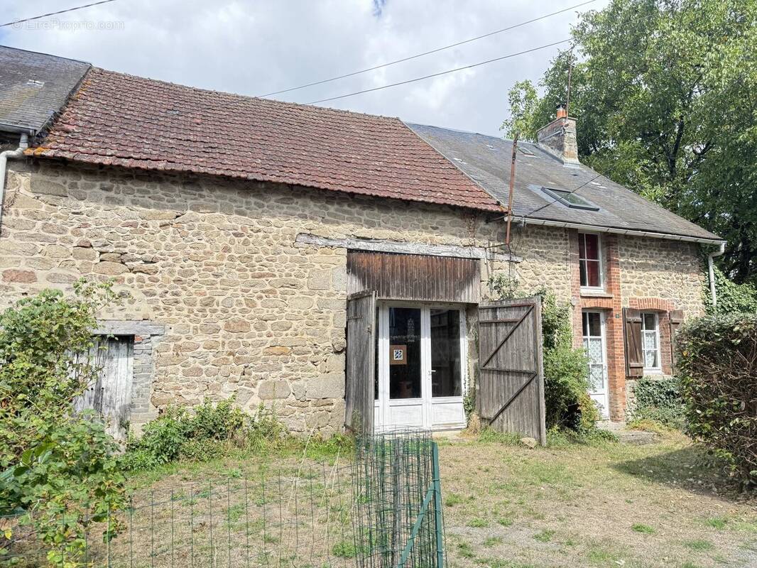 Maison à SAINT-VAURY