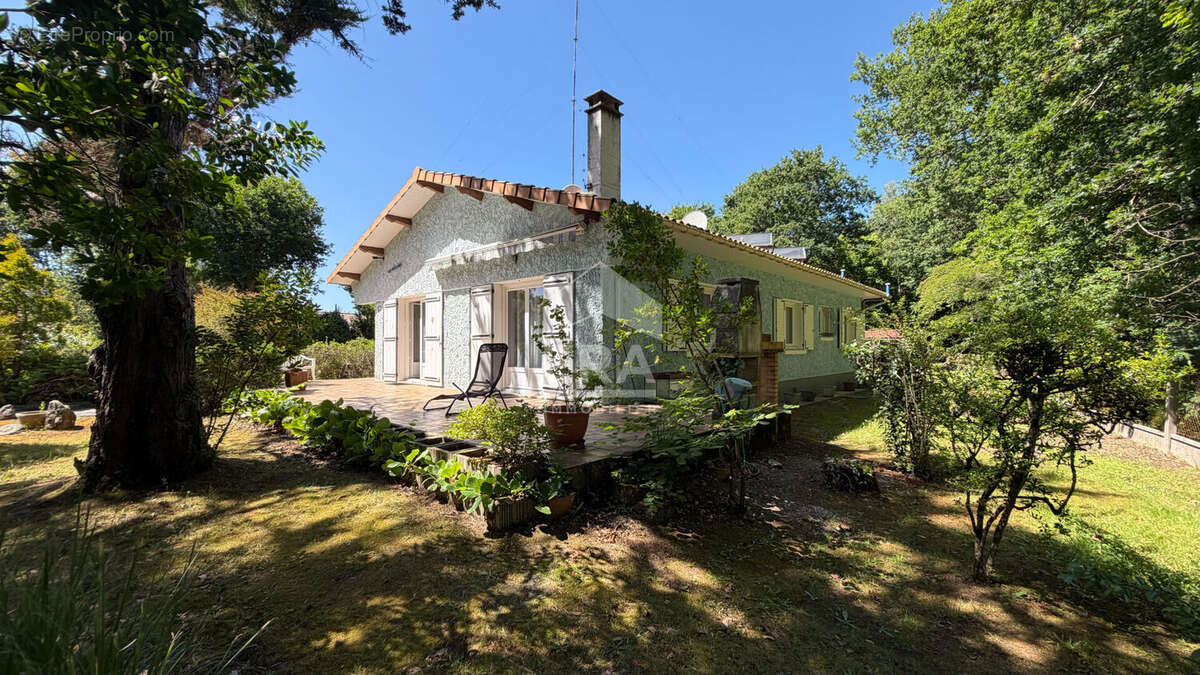 Maison à MIOS