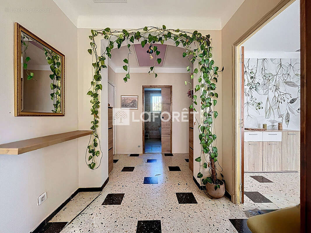 Maison à SAINT-GENIS-DES-FONTAINES