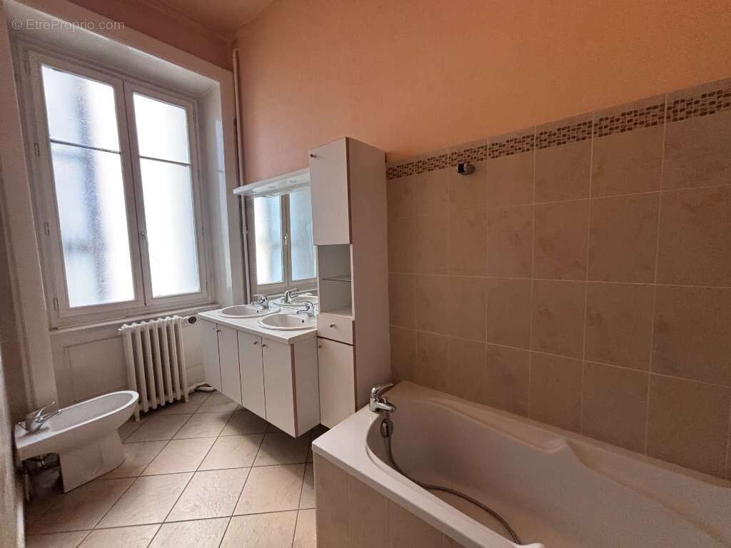 Appartement à LYON-7E