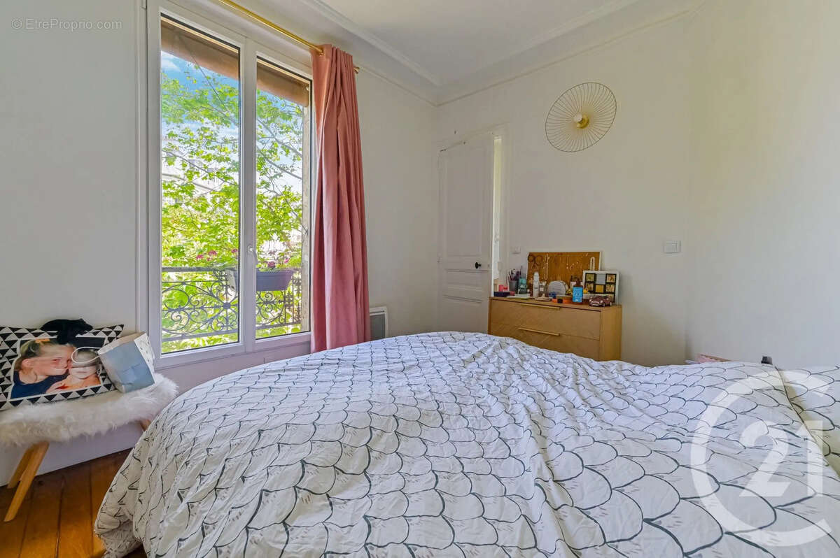 Appartement à PARIS-18E