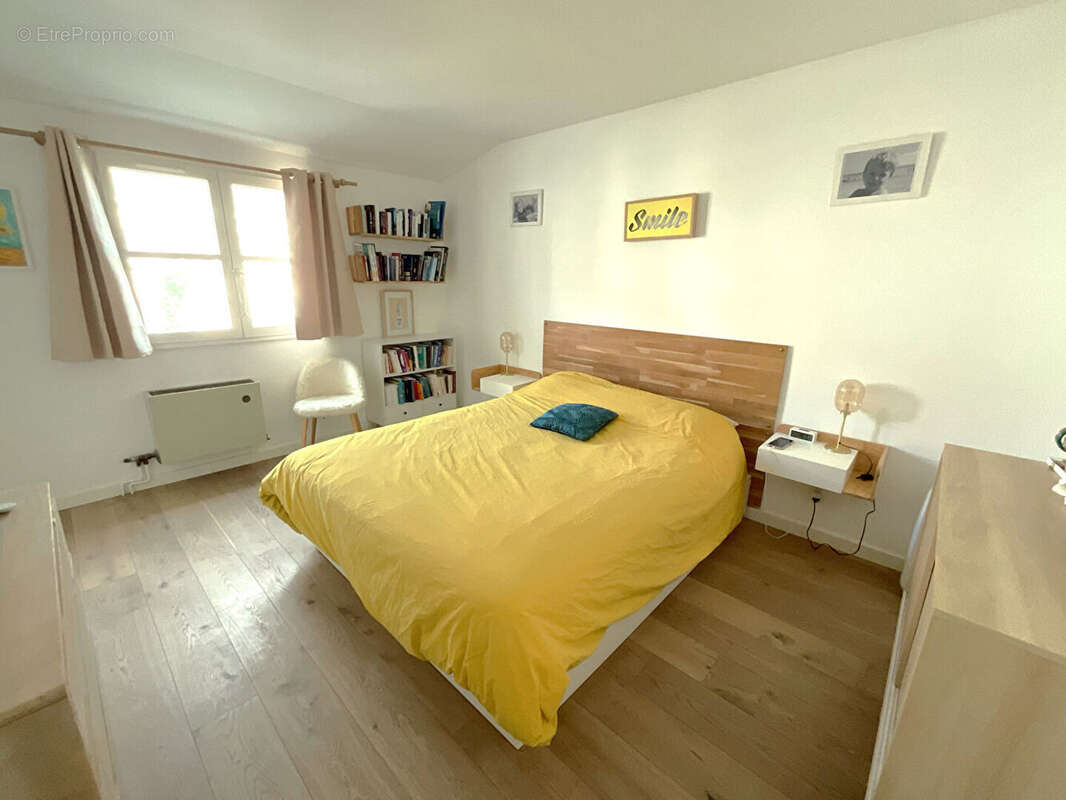 Maison à VOISINS-LE-BRETONNEUX