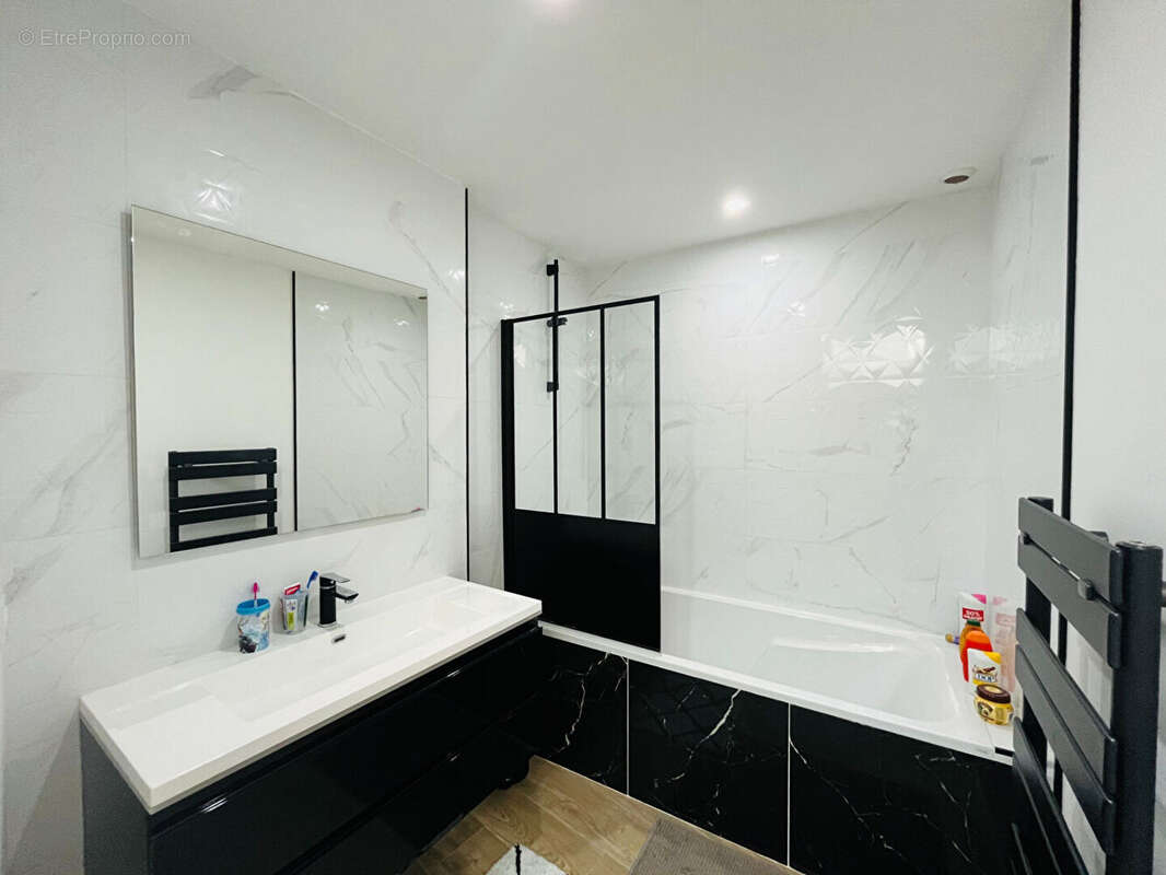 Maison à CORNEILHAN