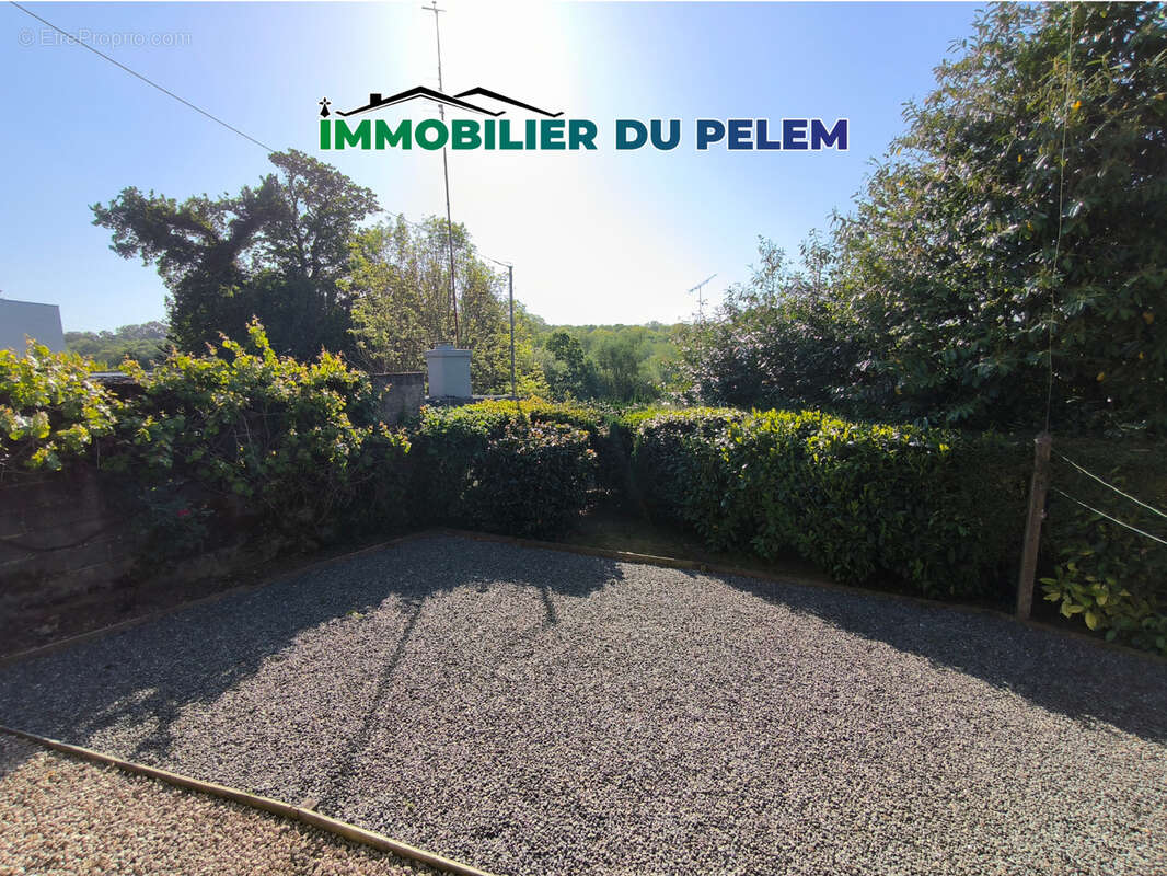 Maison à CALLAC