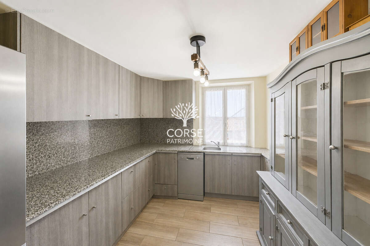 Appartement T2 dans maison de village avec terrasse - photo 3
