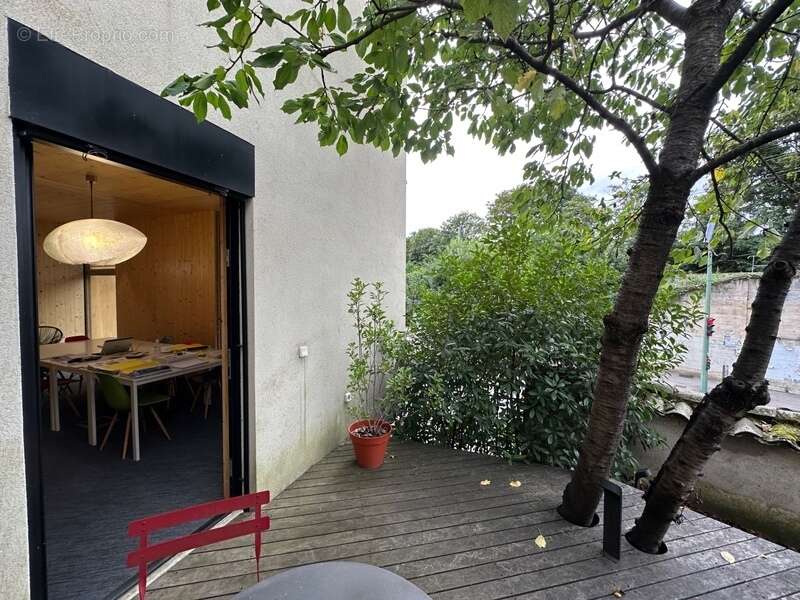 Commerce à TASSIN-LA-DEMI-LUNE