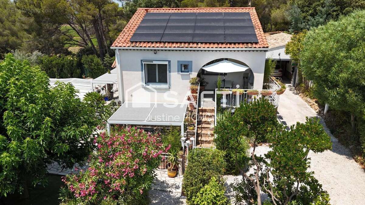 Photo 3 - Maison à BORMES-LES-MIMOSAS