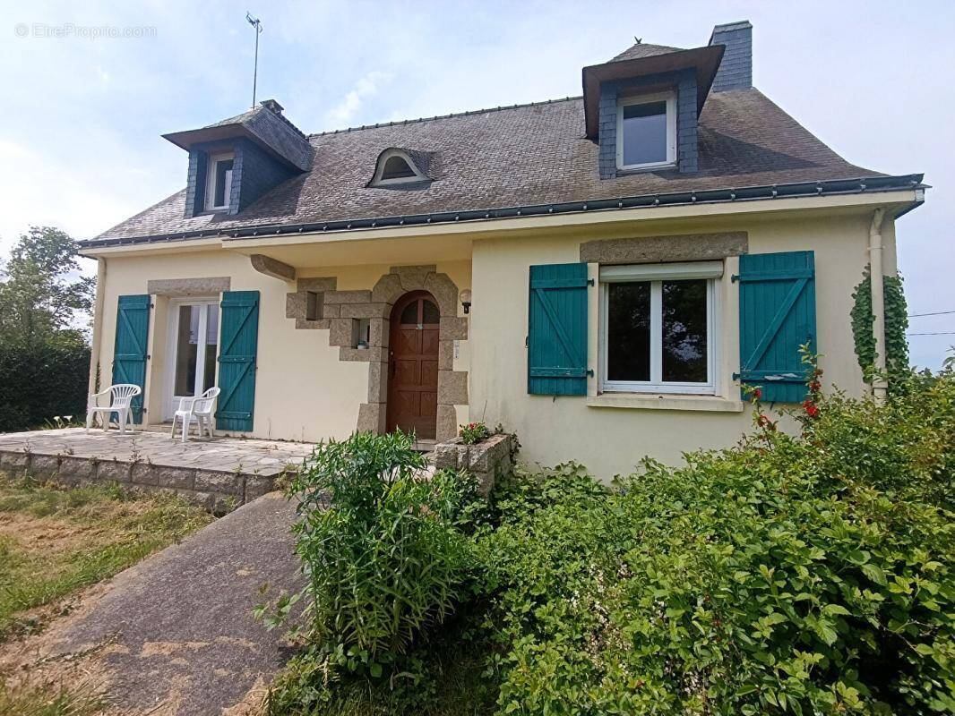 Maison à MOREAC