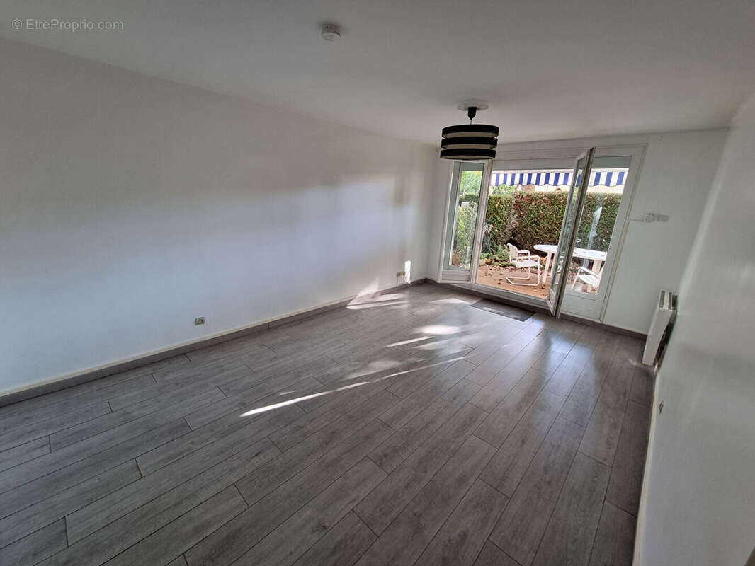 Appartement à MONTIGNY-LE-BRETONNEUX