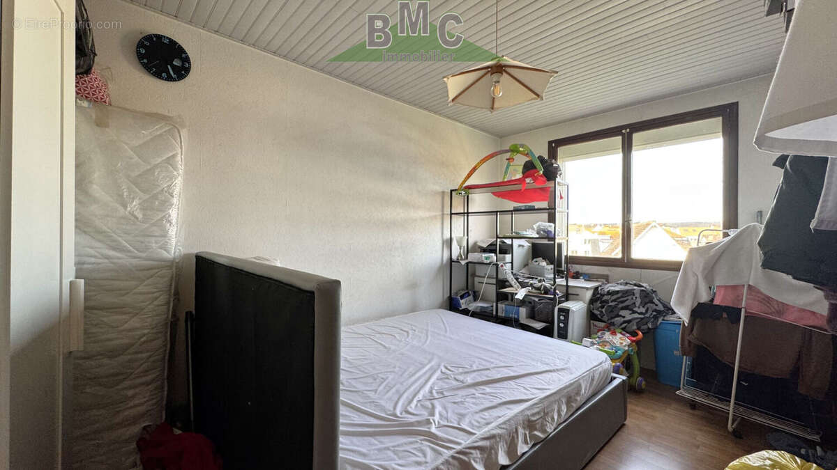 Appartement à LE PLESSIS-BOUCHARD