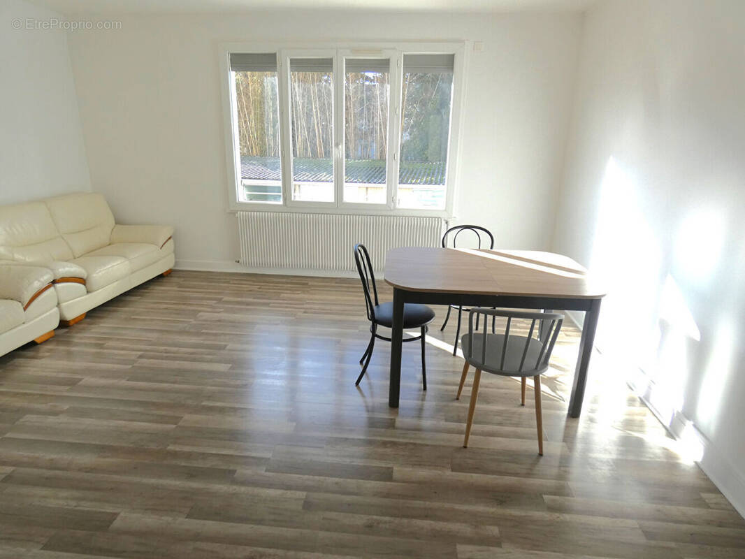 Appartement à NANTERRE