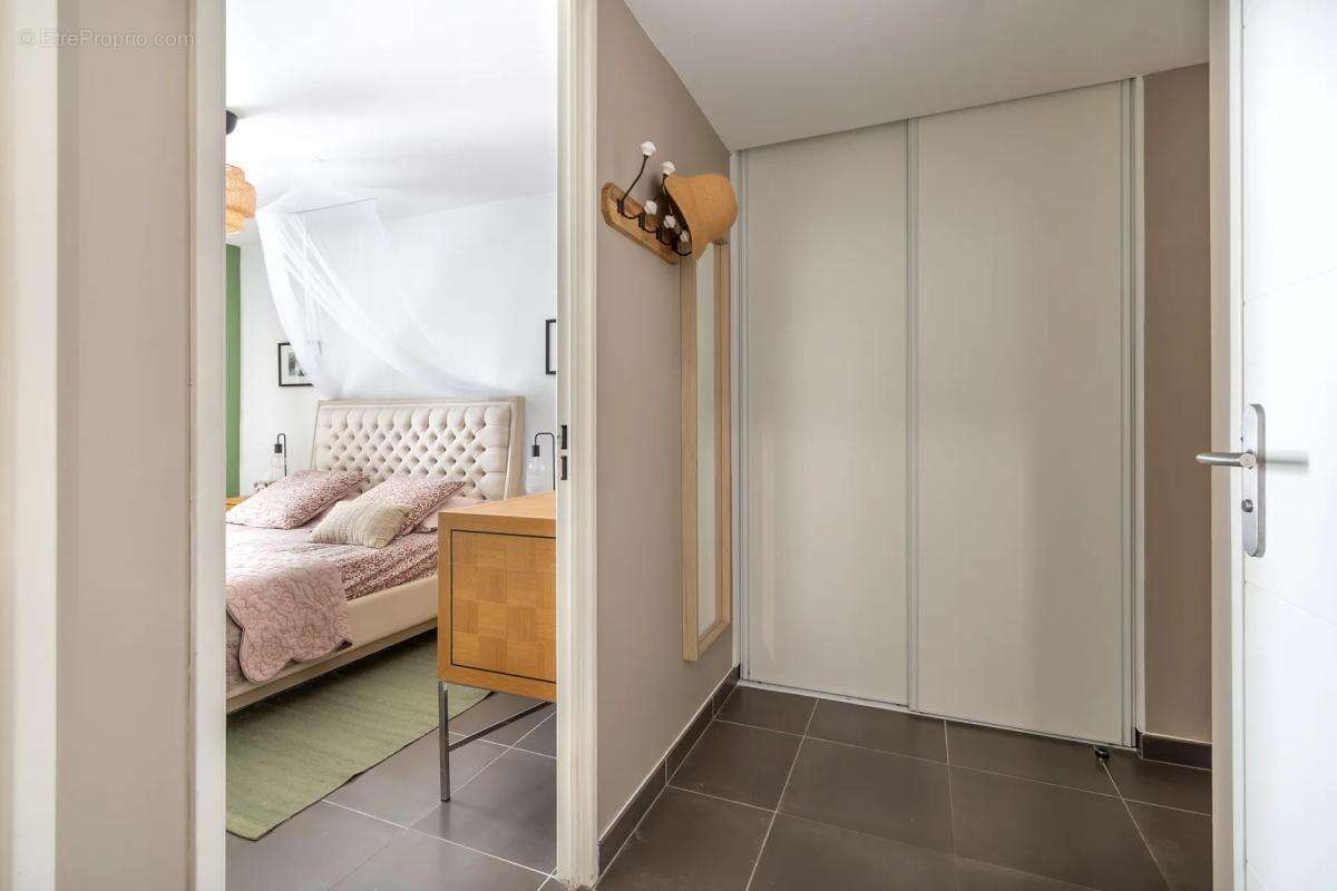 Appartement de 61m2 à Toulon avec balcon - garage possible - photo 8
