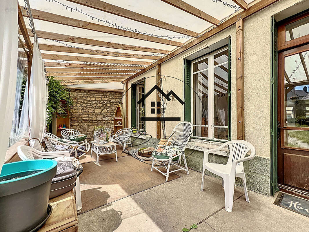 Maison à BALAGNY-SUR-THERAIN