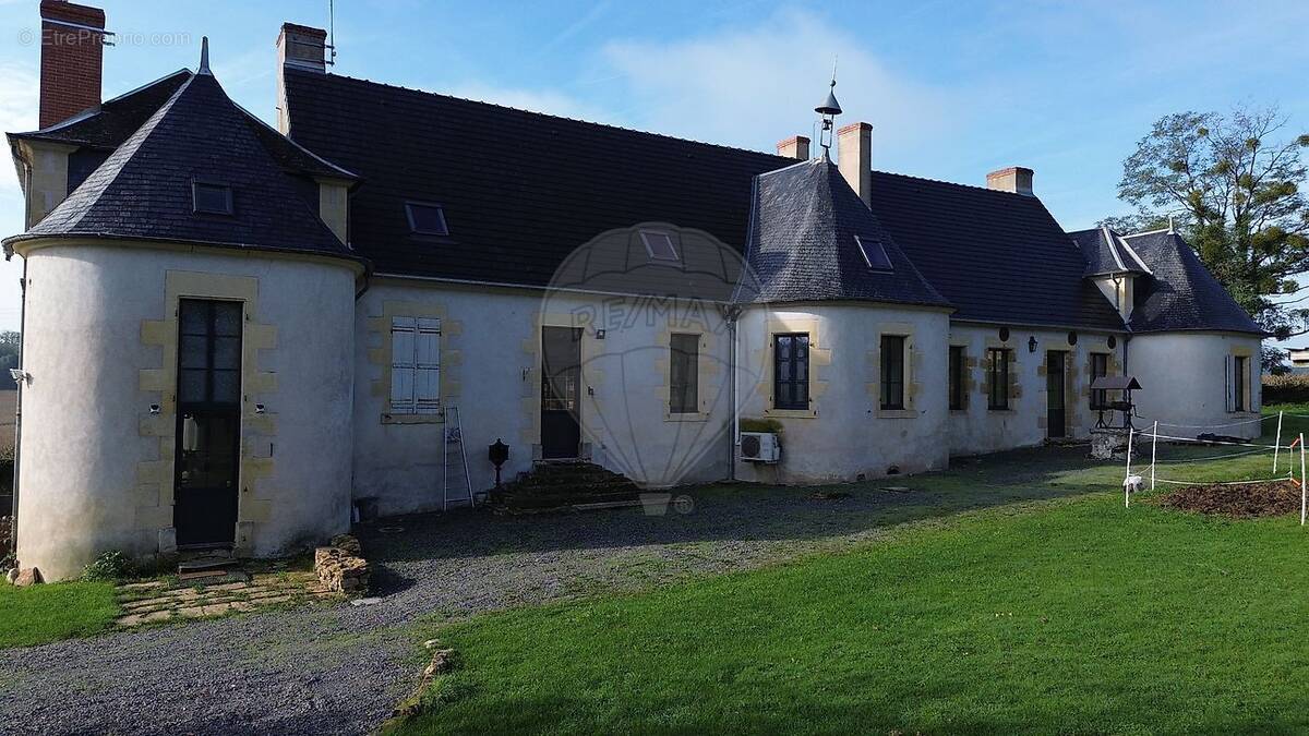 Maison à SAINT-JEAN-AUX-AMOGNES