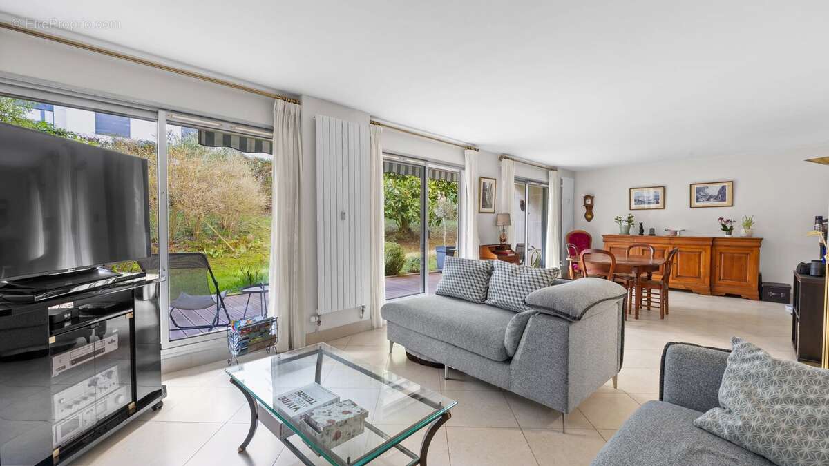 Appartement à GARCHES