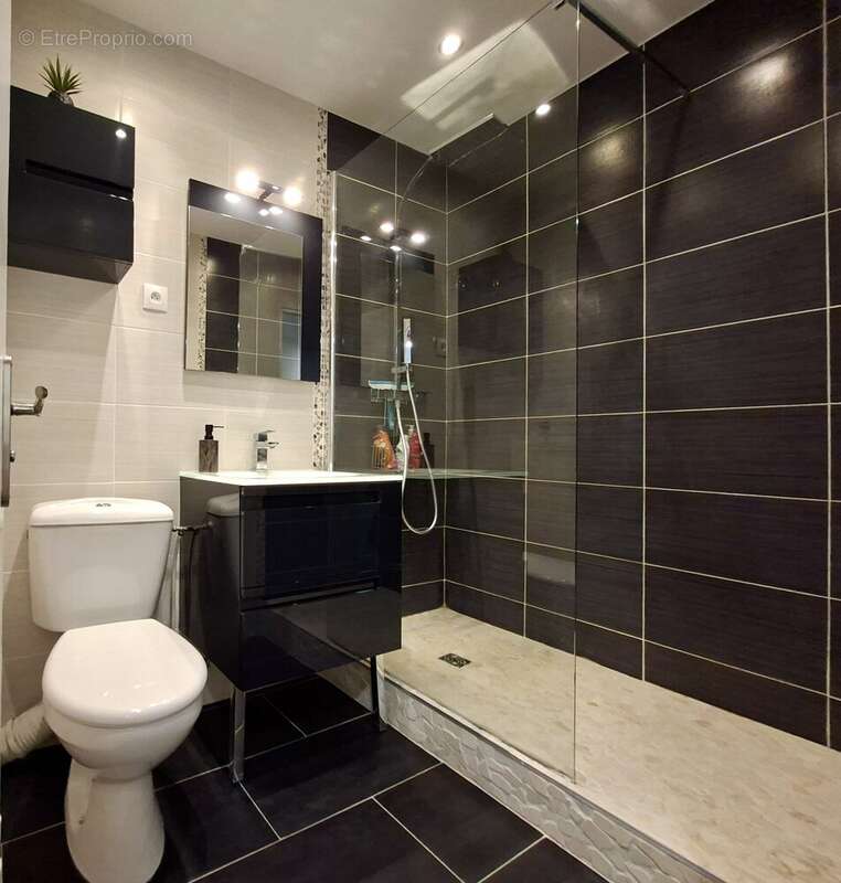 Appartement à FONTENAY-LE-FLEURY